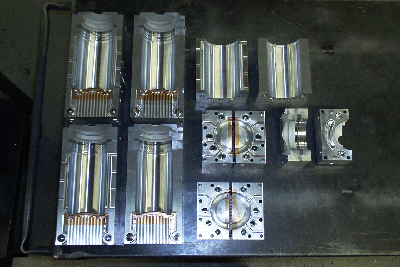 Extrusion Blow Molding and Plastic Molding Manufacturing Services